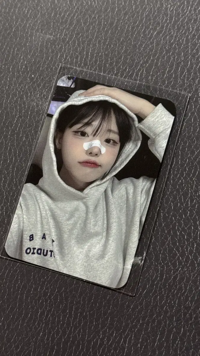 QWER hina nyang nyang nyang discord bandaid photocard wts