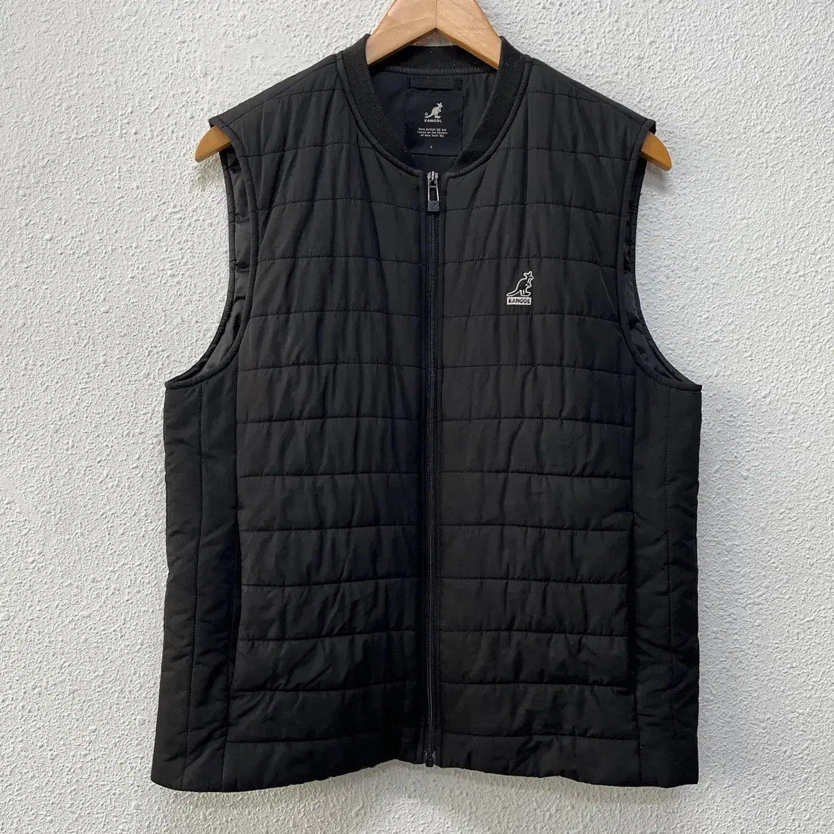 [L] Kangol Lightweight Padded Vest Vest Black 0763