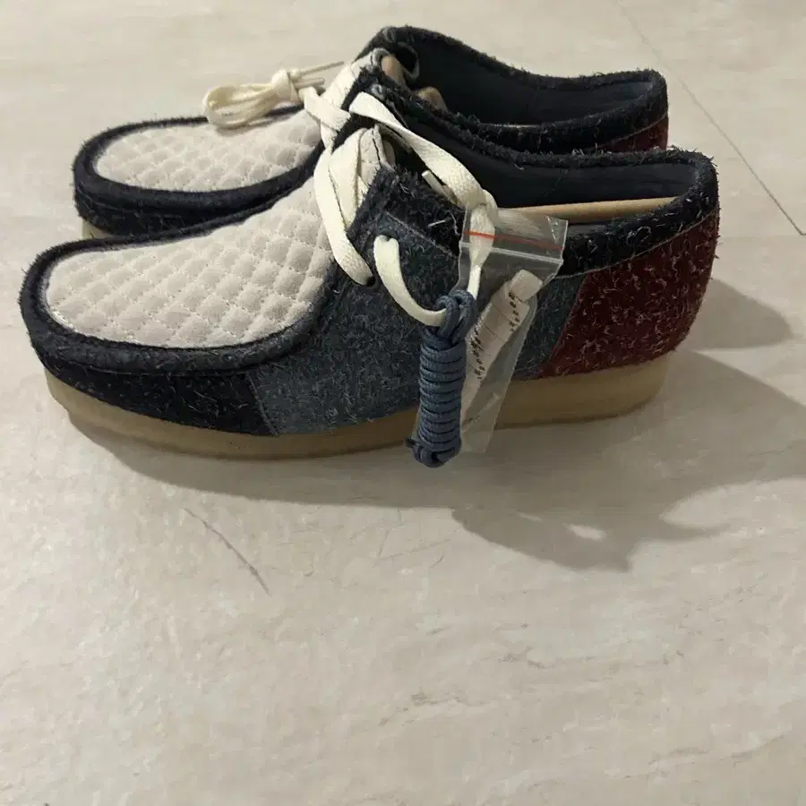 Kith x clarks 왈라비 서울 에디션 판매합니다(265)