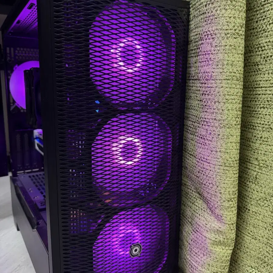 7500f , RX7700XT 고사양 컴퓨터 판매해요