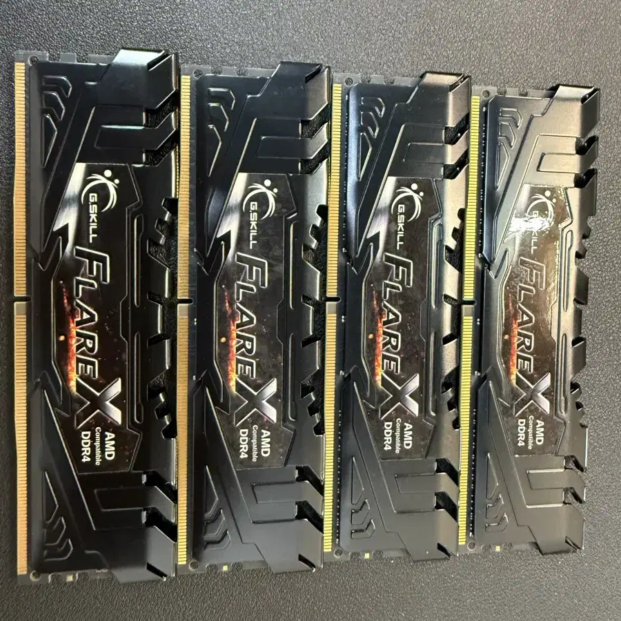 Gskill DDR4 3200 CL14 , 16gb * 2 , 32GB