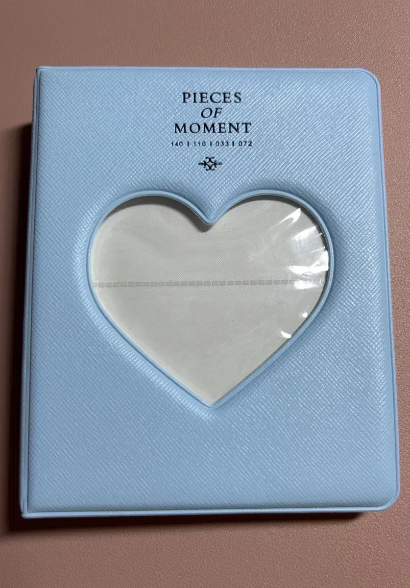 Simple Heart 2-Tier Collectbook