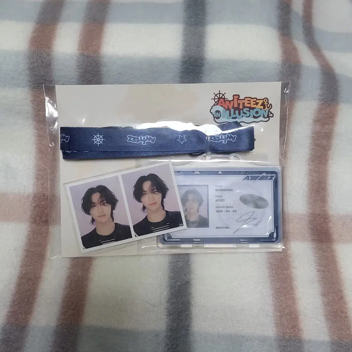 ateez seonghwa ateez id kard set wts