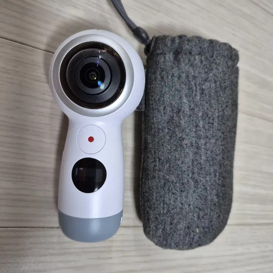 배터리 방전된 VR 360 카메라 삼성 SM-R210