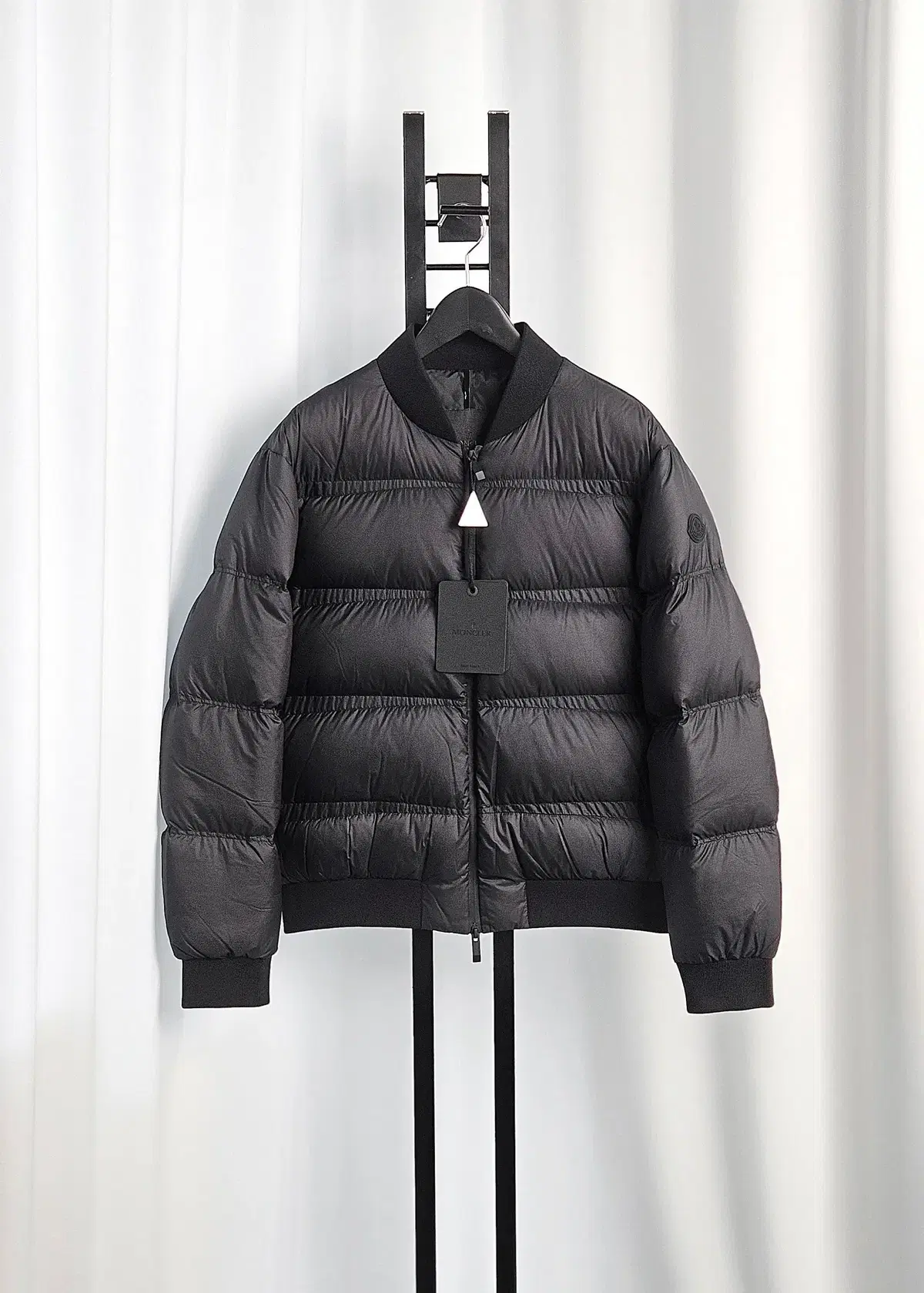 24FW MONCLER Moncler VIOZ Padded Black for Men [2]