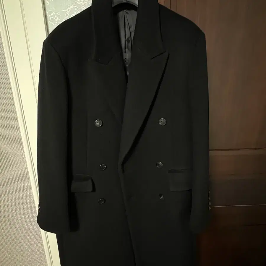 EQL Pocket Double Breasted Coat (Black)