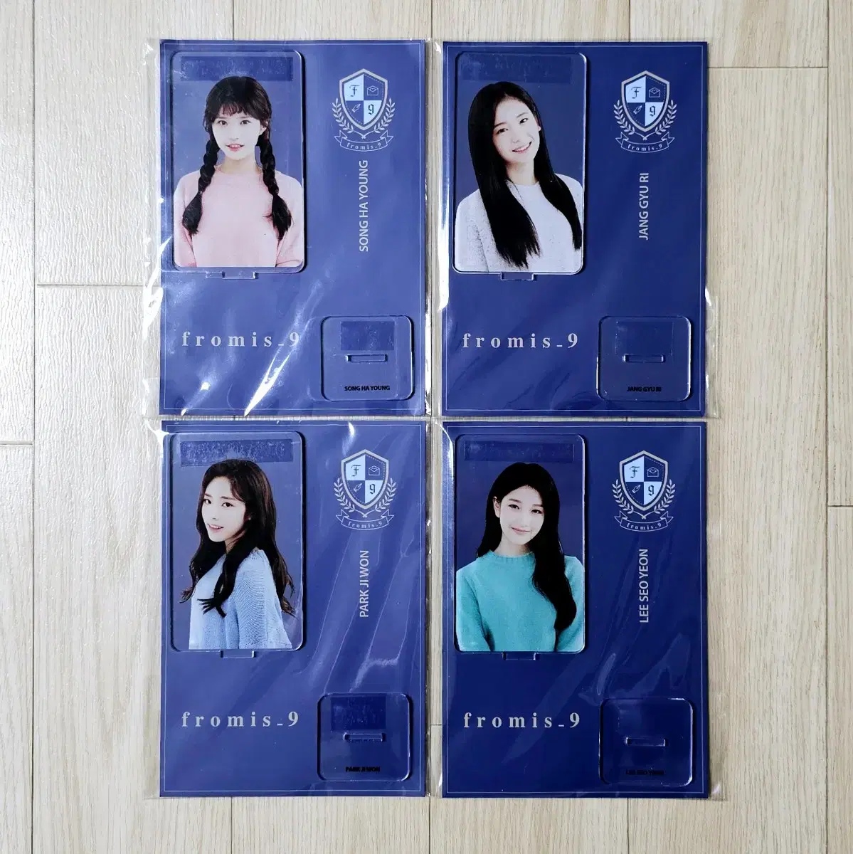 Fromis 9 gyuri jiwon seoyeon Twoheart acrylic Stand