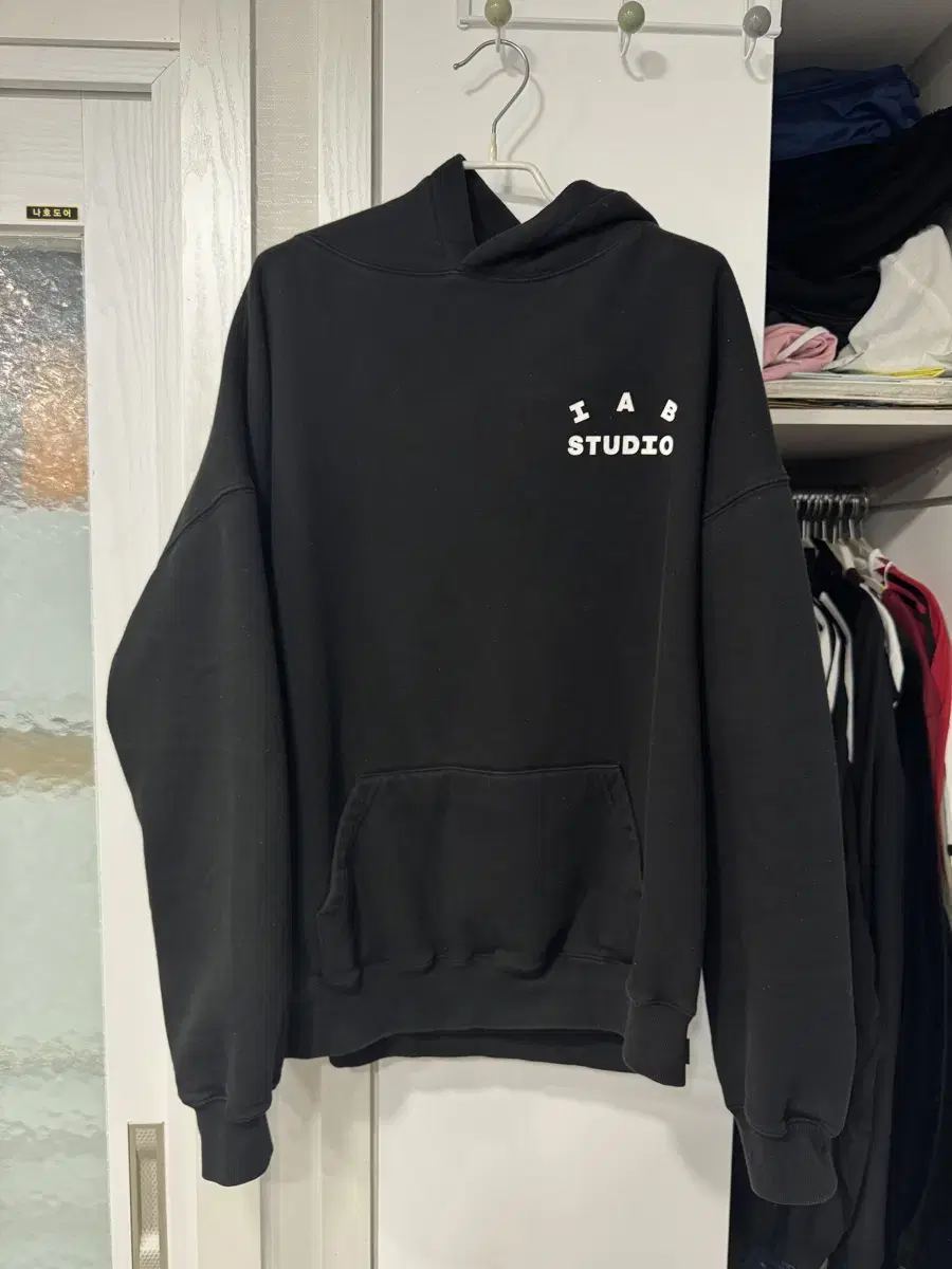 [XL]iApp Hoodie Black