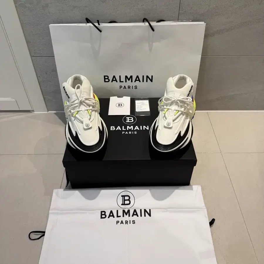 BALMAIN 발망 유니콘 로우탑 스니커즈 41사이즈(260mm) 백화점