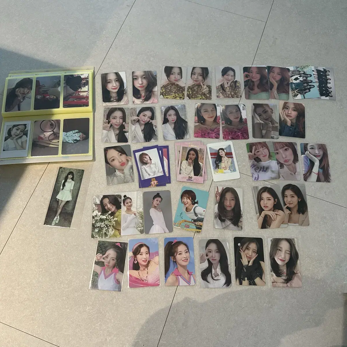 Oh my girl arin photocard bulk (with bungee pop up baalone)