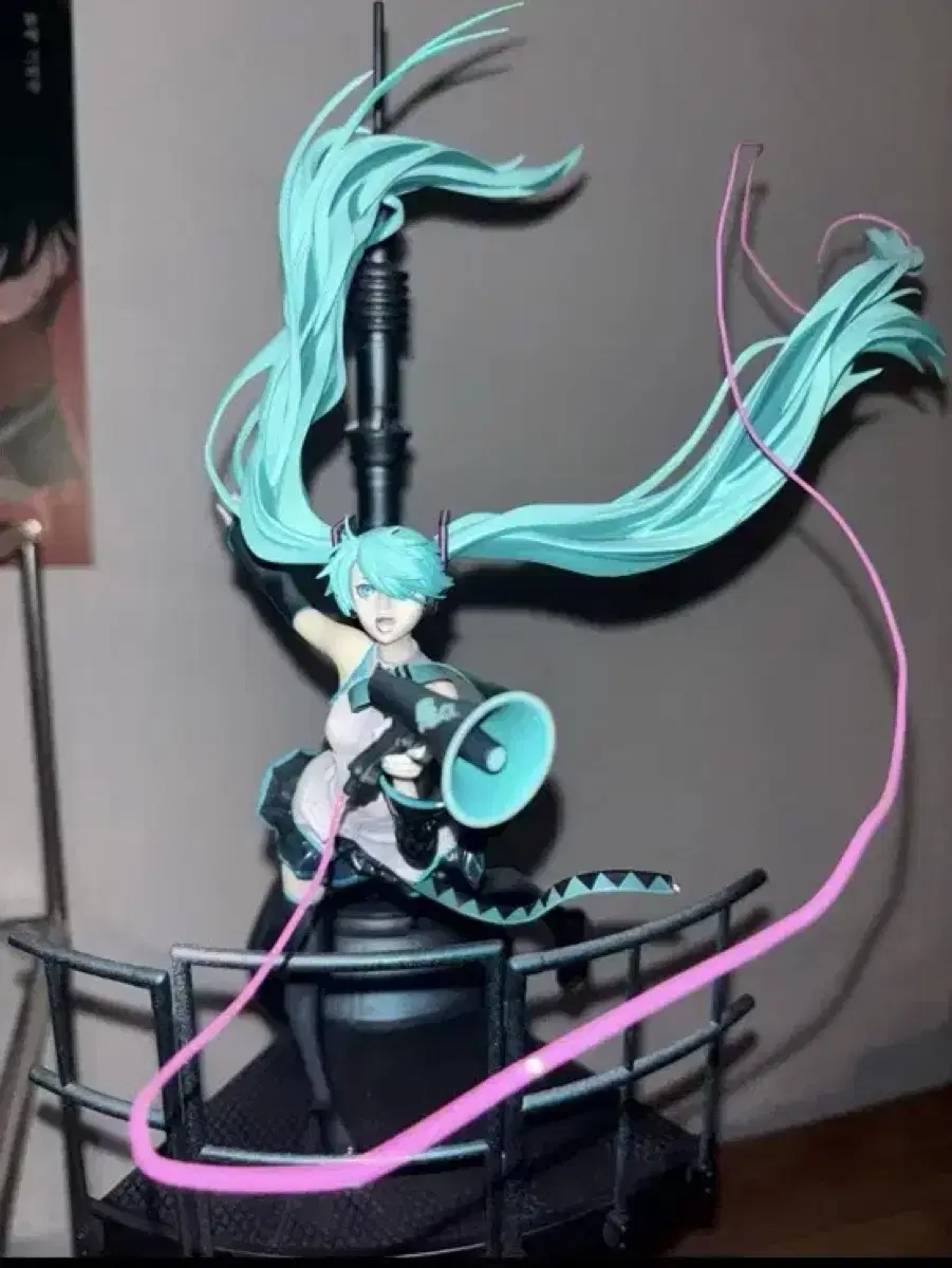 Hatsune Miku Love is War Figures 20th Anniversary REFINE