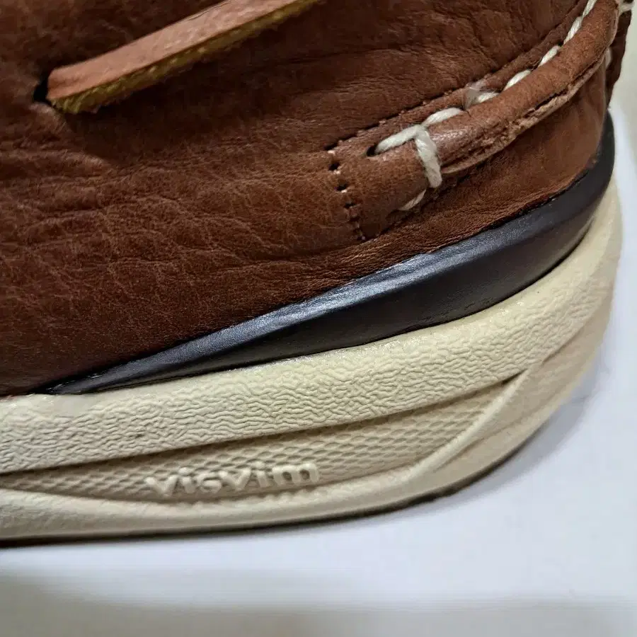 visvim비즈빔 스니커즈