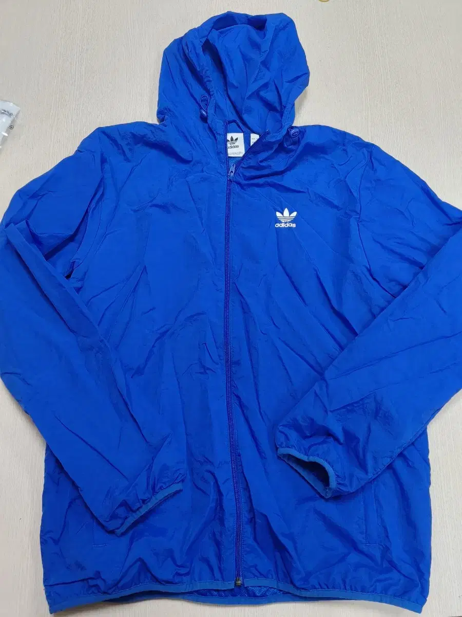 Adidas Windbreaker 105