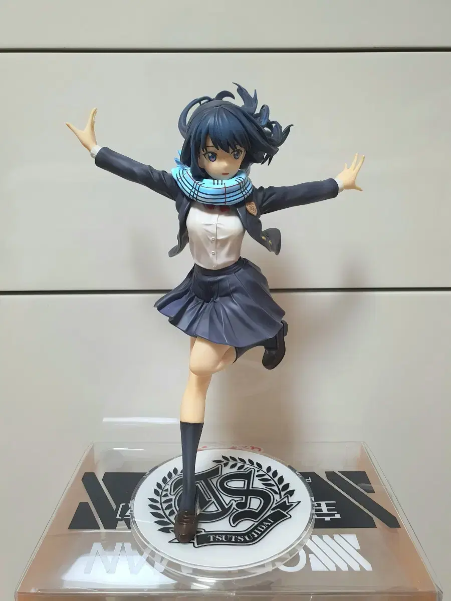 [Limited Edition,Taxo]QZQ Gridman Takarataka Figure School Uniform Ver.