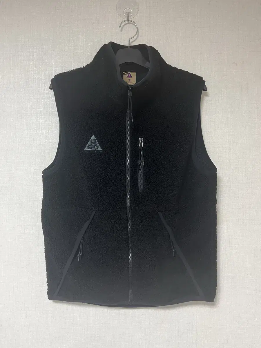 Nike ACG Sherpa Vest Size M Black