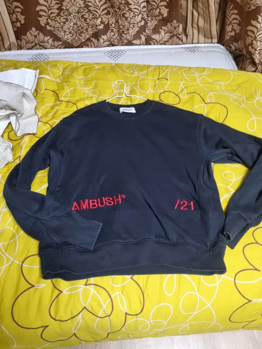 [M] Embush 21 Season Crew Neck Man-to-Man Sweatshirt