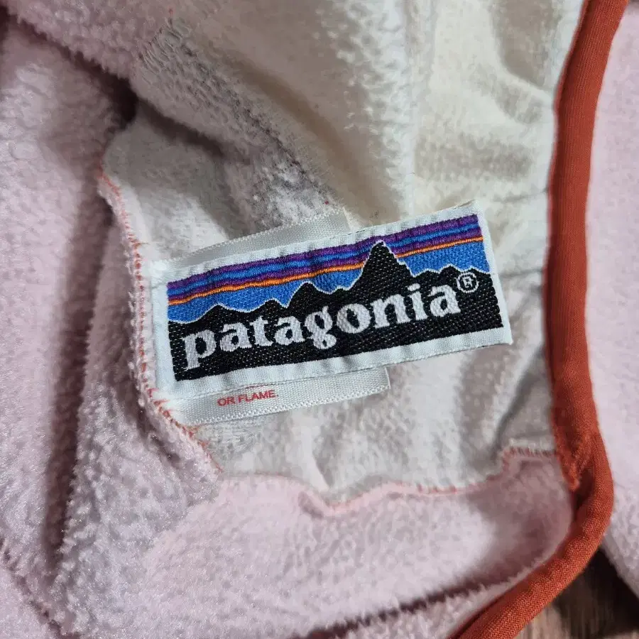 Patagonia 파타고니아 여성 신칠라 후리스 자켓 딸기우유 핑크