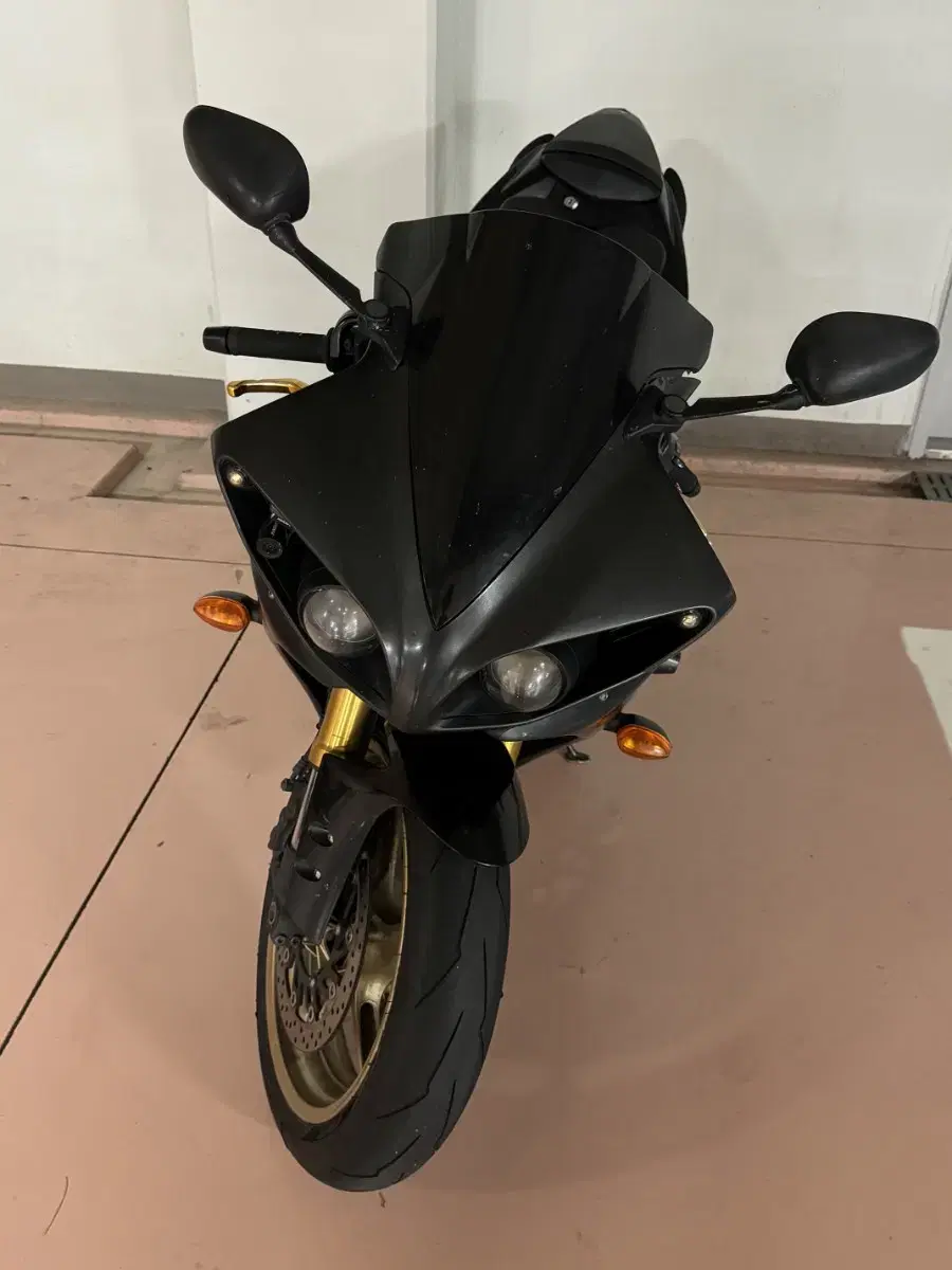 야마하 YZF R1