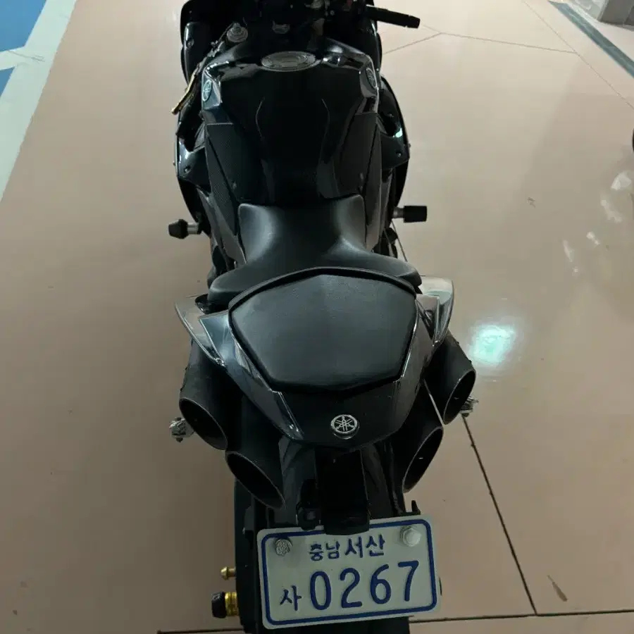 야마하 YZF R1