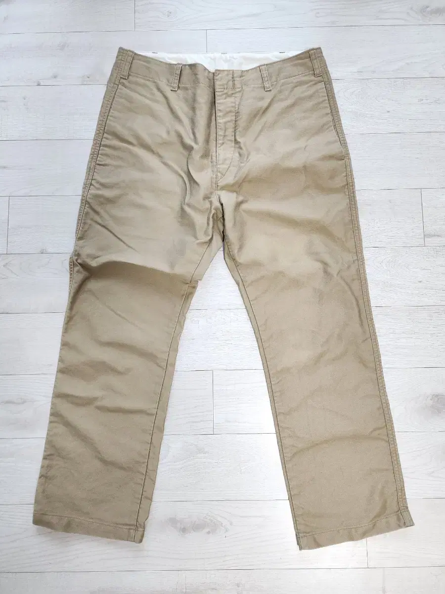 Uniqlo U Chino Pants No. 32