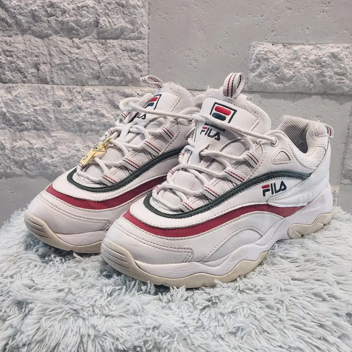 휠라 운동화 Fila Ray Classic White With Red