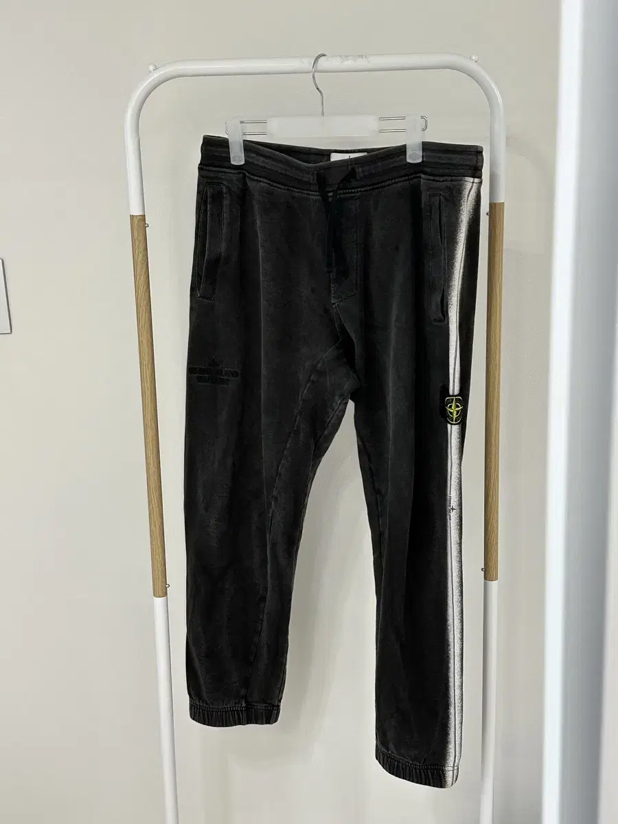 L Supreme x Stone Island Stone Stripe Sweatpants Black (22SS)