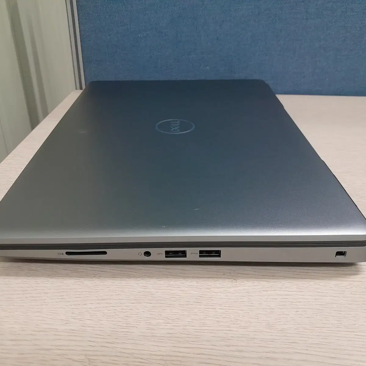 Dell Precision 7560 판매 합니다.