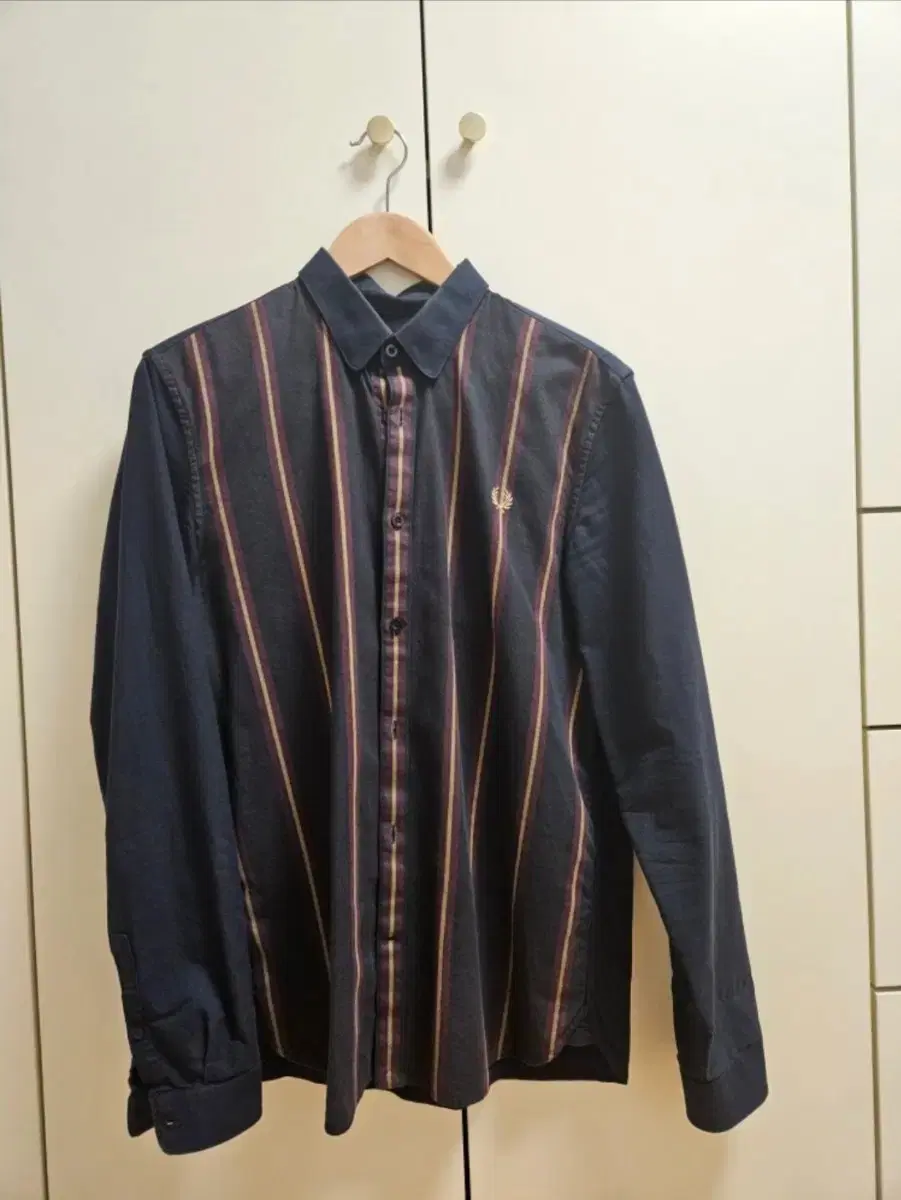 Fred Perry Shirt (M)