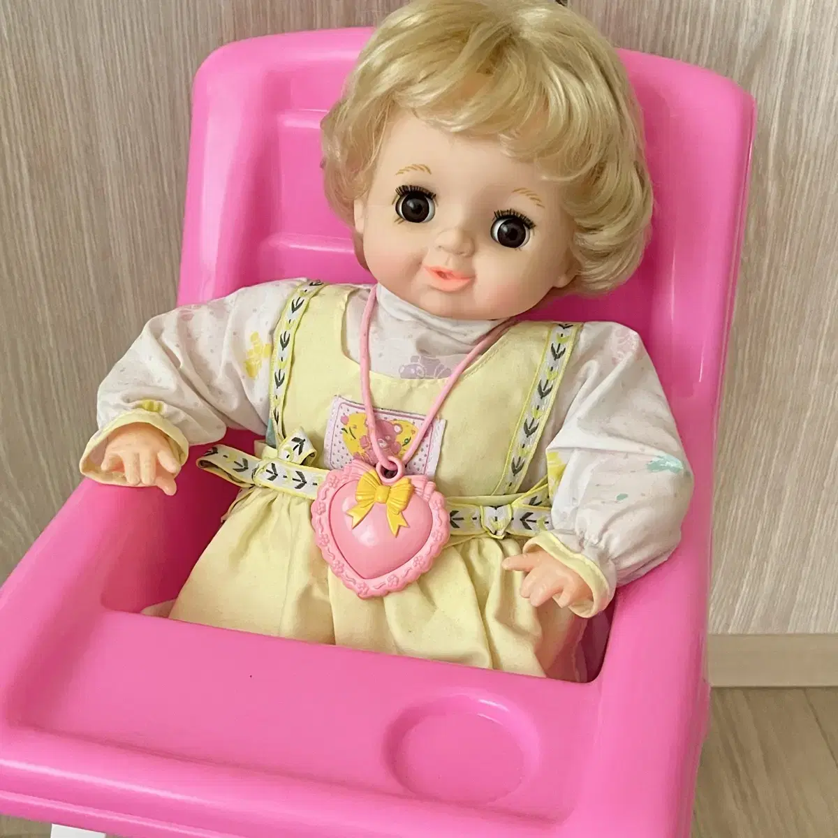 Mimi World Classic Toys Classic Dolls Vintage Tinker Doll Momma's Chair