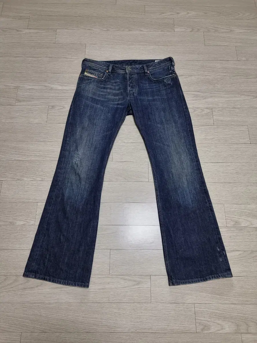 (35~36)Diesel Zatan Men's Bootcut Denim Pants