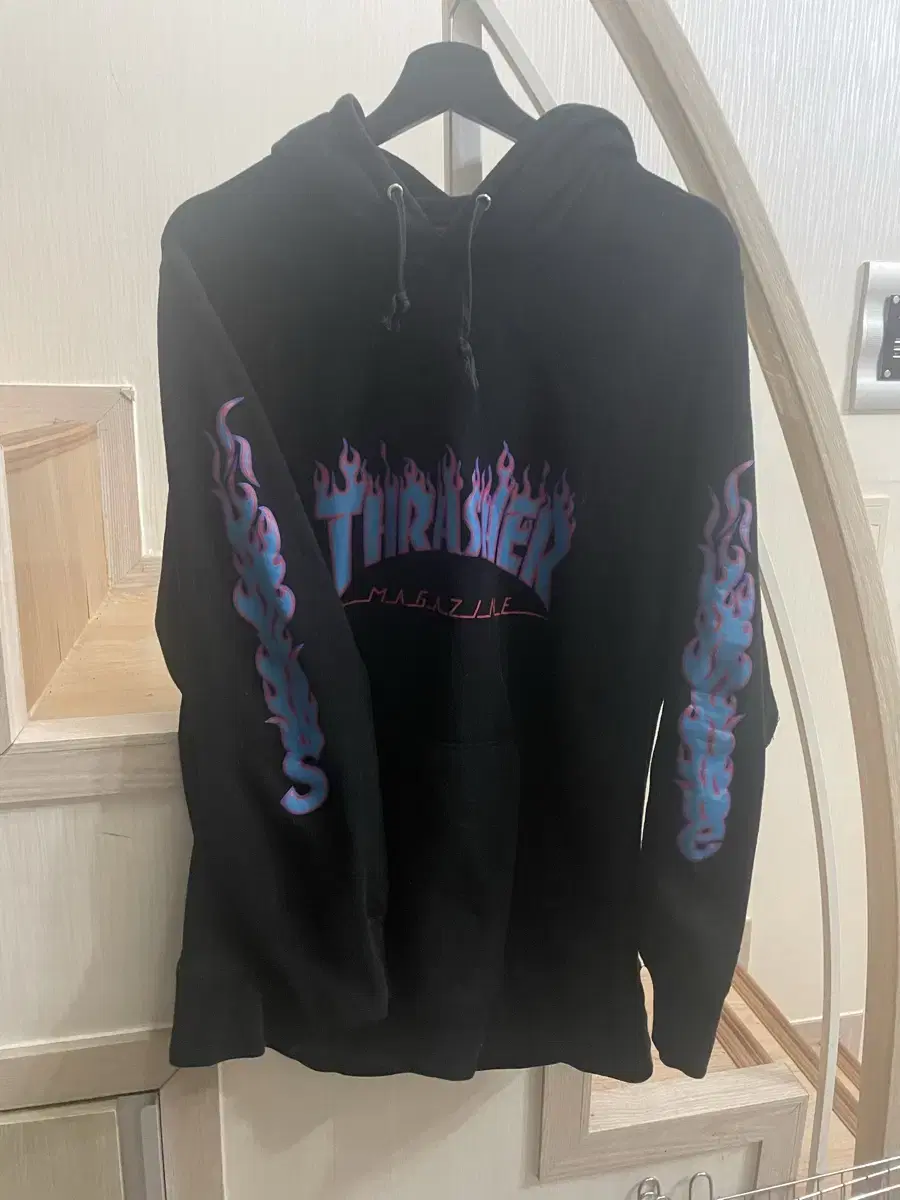 Supreme 15ss Thrasher Flame Hoodie size L sells out