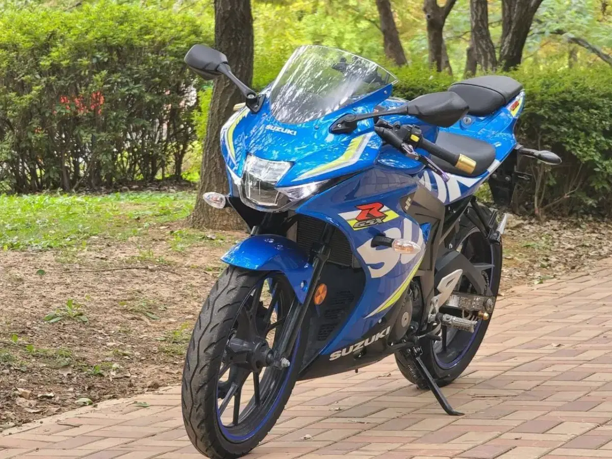 스즈키 GSX-R125 2019년식 코발트블루 짧은키로수 시즌오프 최저가