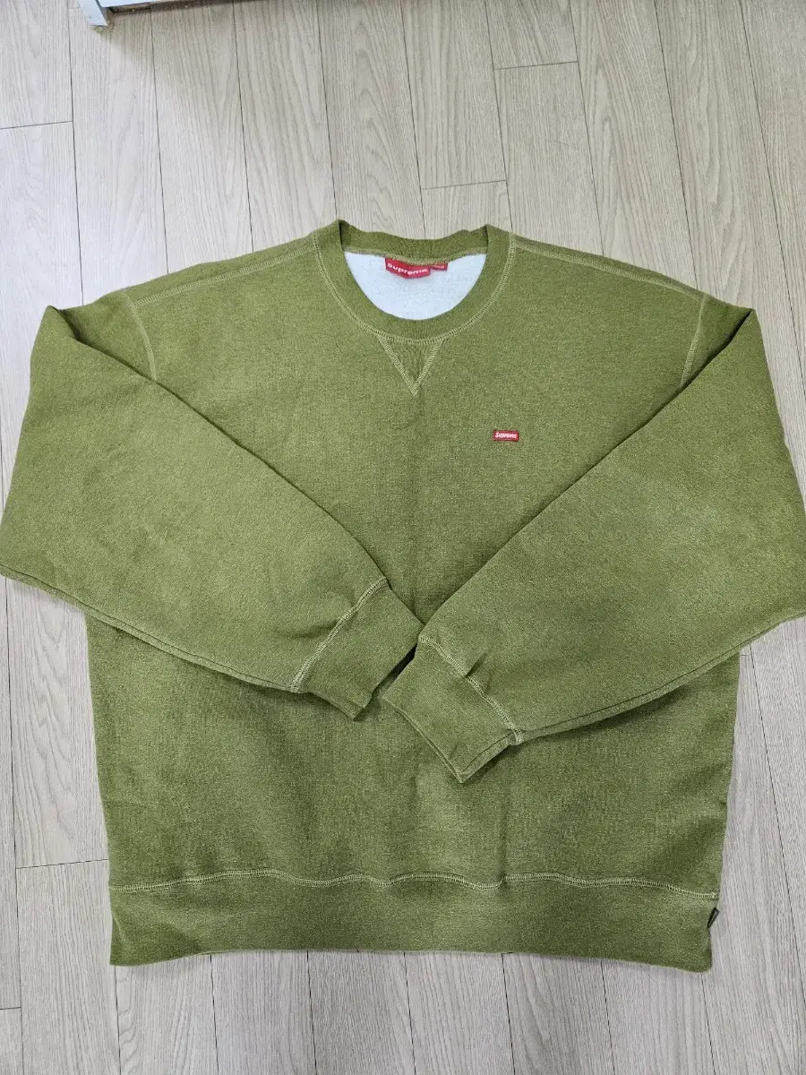 24 F/W Supreme Man to Man Olive Small Box Logo