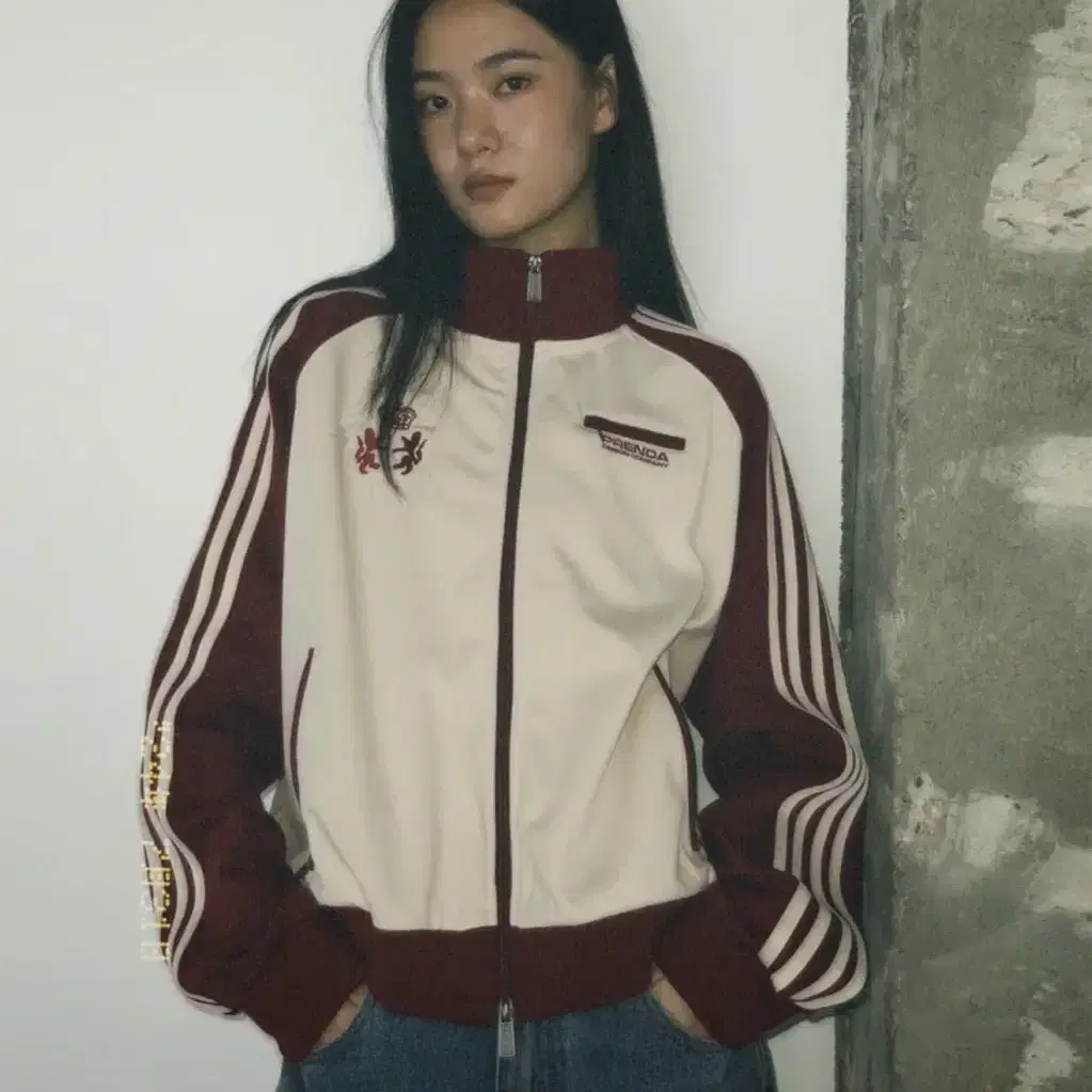 프렌다 RAGLAN TRACK JERSEY JACKET