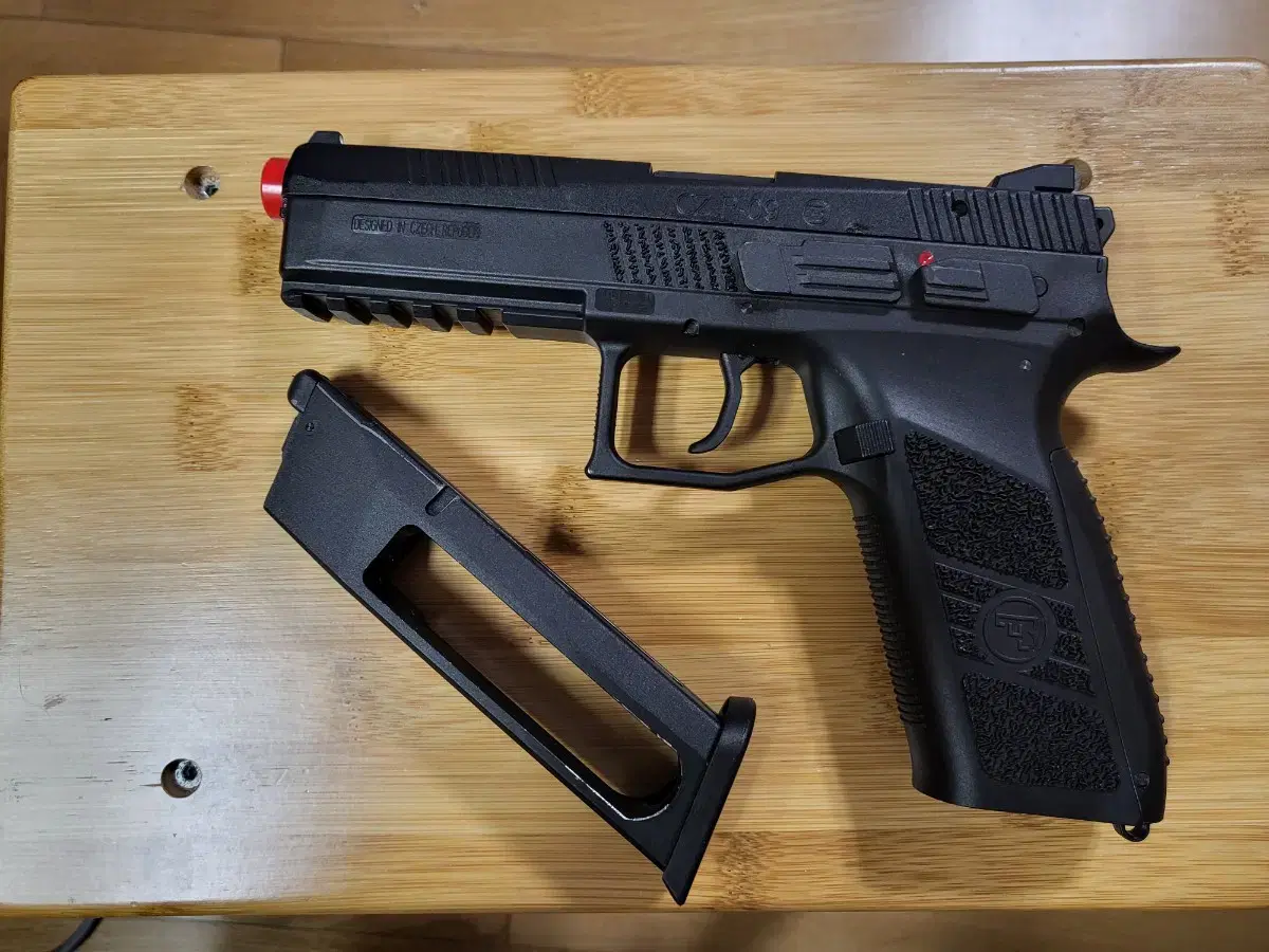 kjw cz p09