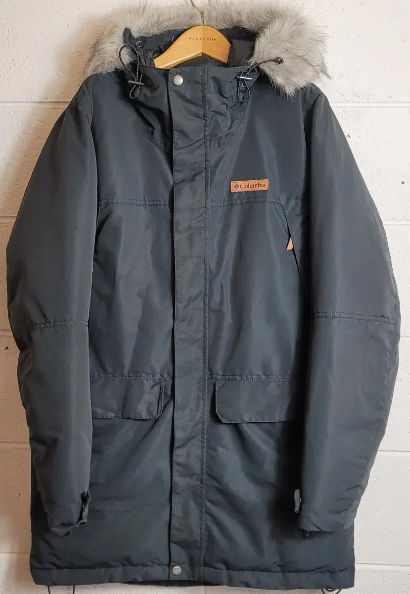 I am selling a Columbia duck down 650 fill power puffer jumper.