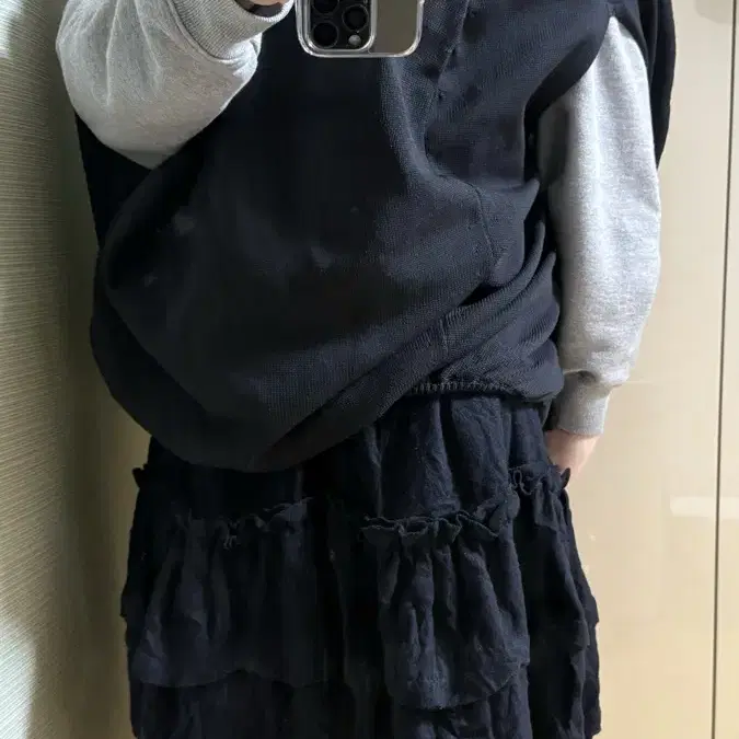 (S) Comme des Garcons circle knit vest