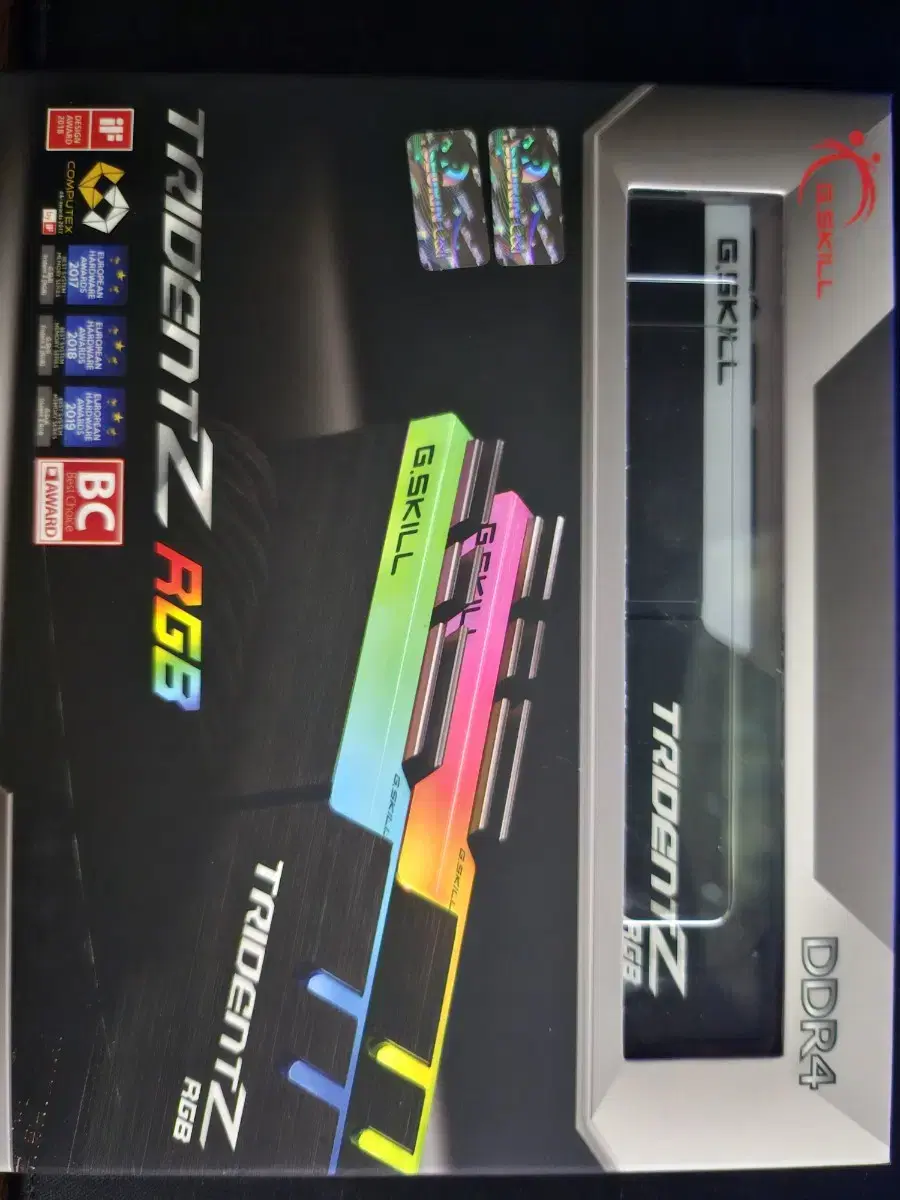 메모리카드 DDR4-3200 8Gx2 총16G 지스킬 새상품