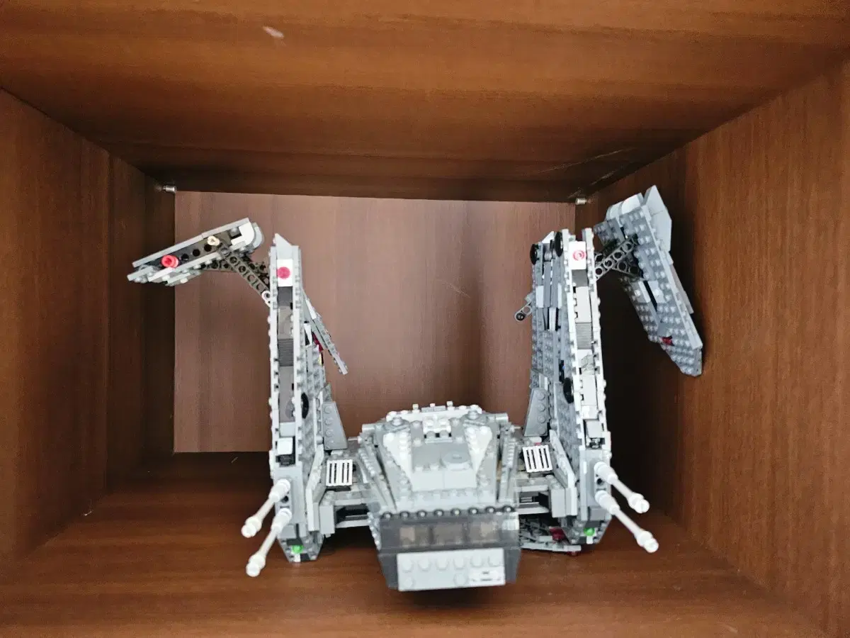 LEGO Star Wars Kylo Ren's Command Shuttle