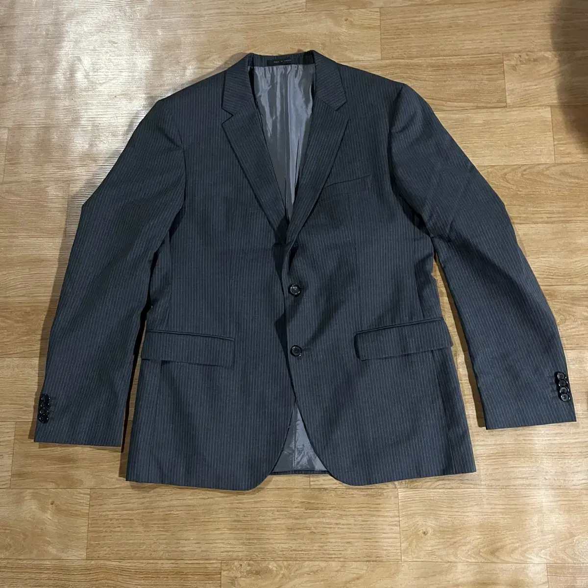 [107/36] Hugo Boss Striped Formal Suit