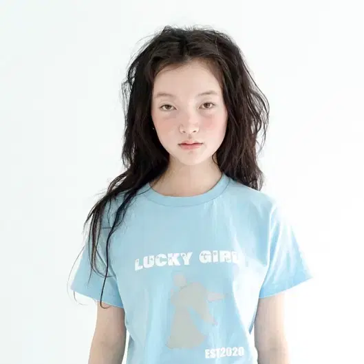 [F.E.E.S] lucky girl half t-shirt (blue)