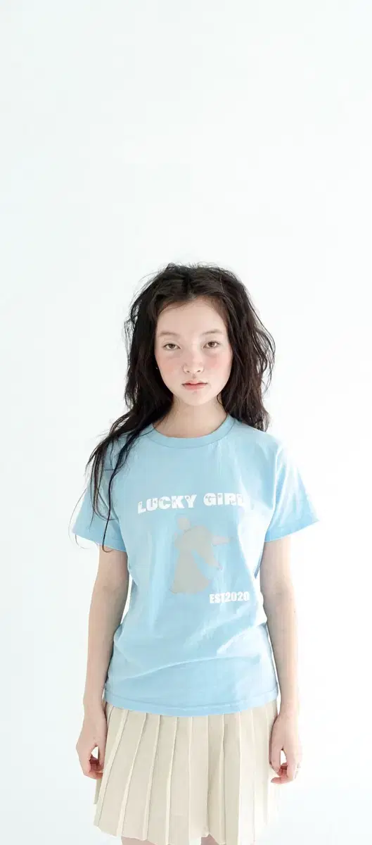 [F.E.E.S] lucky girl half t-shirt (blue)