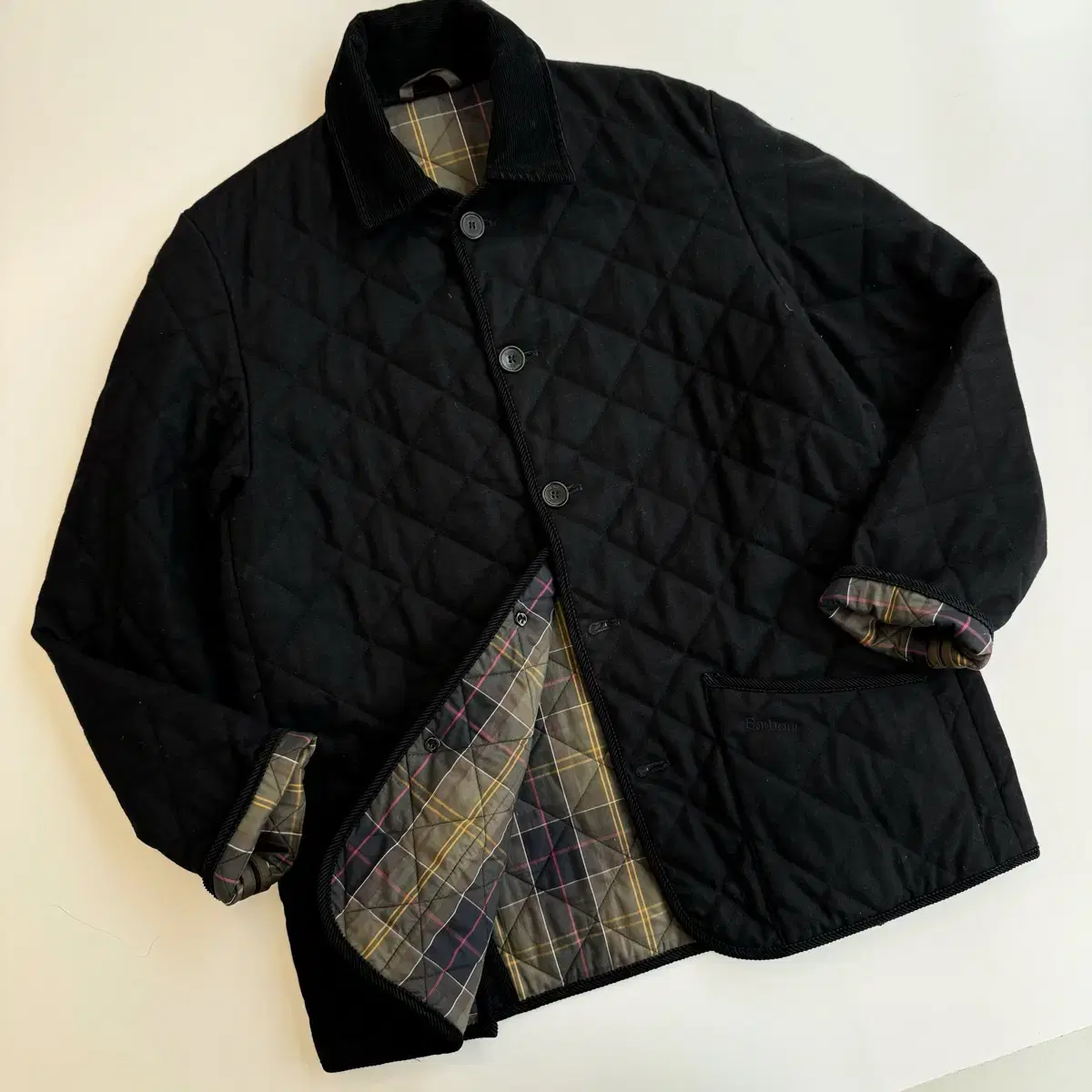 Barbour  바버 울 퀼팅 블랙 자켓