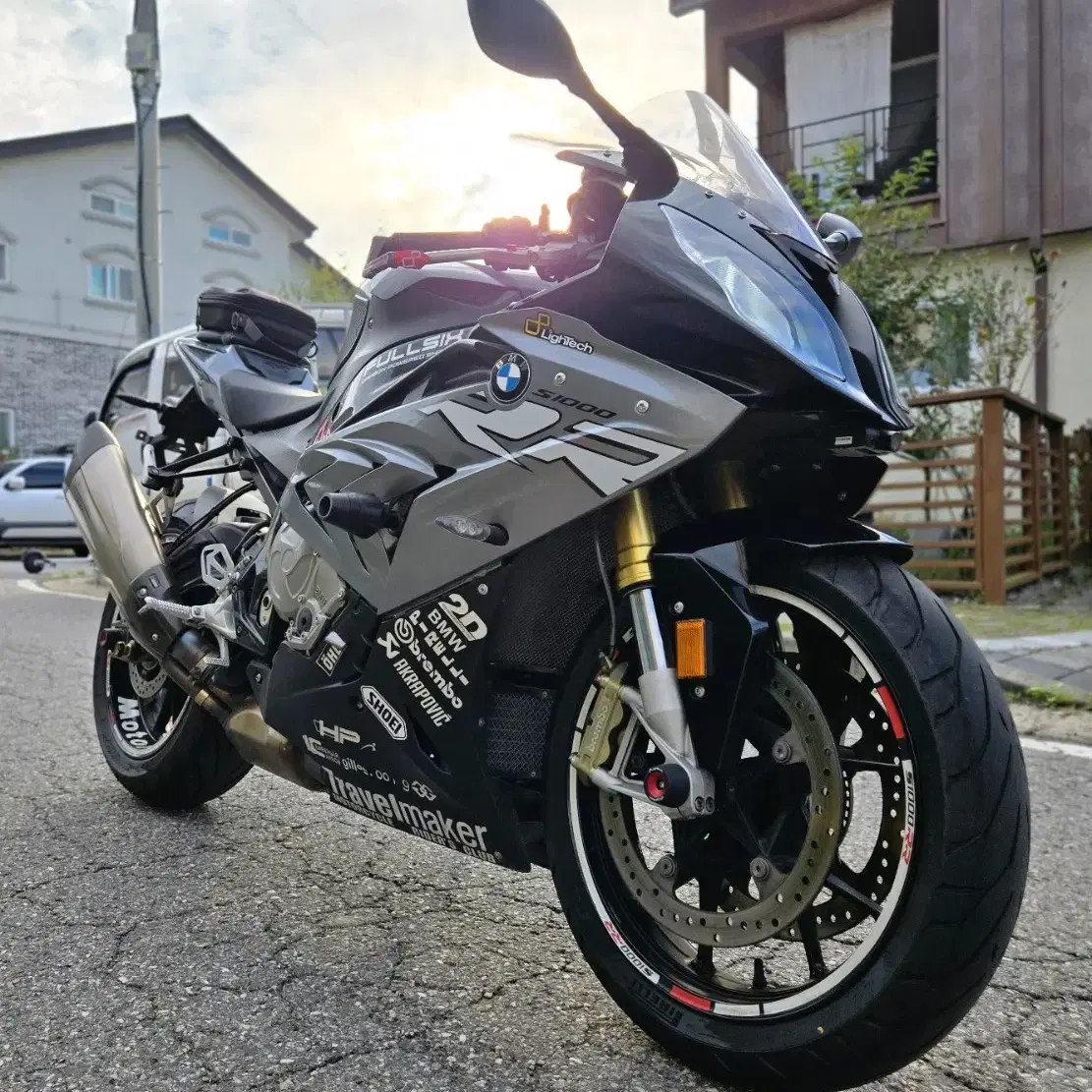 BMWS1000RR pro모델 17년식 아크라포빅  짧은키로수 판매합니다