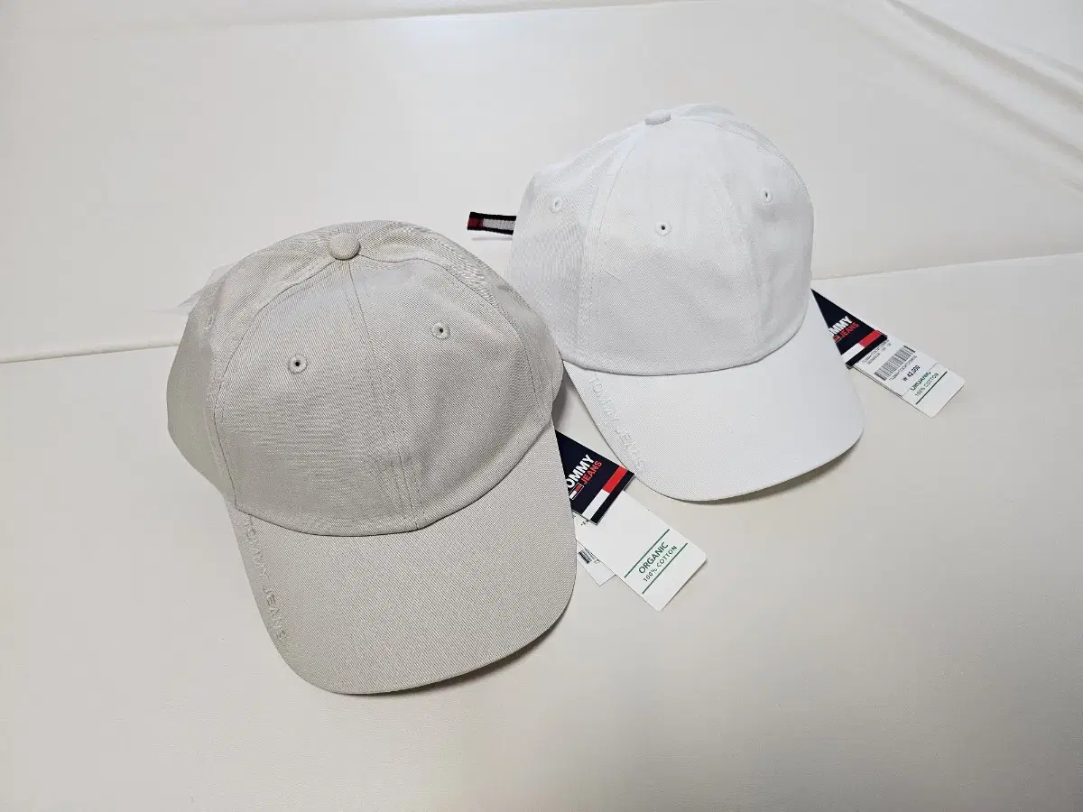 (new) tommy jeans cap hat white,beige free size