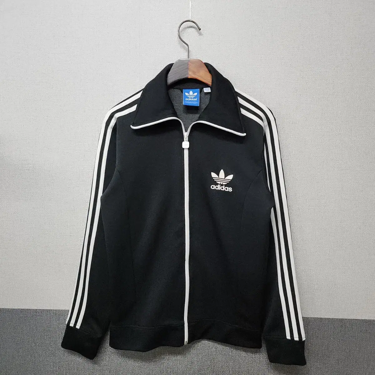 100) Adidas Men's Tracktop Europa Jersey Zip-up Jacket Firebird Black