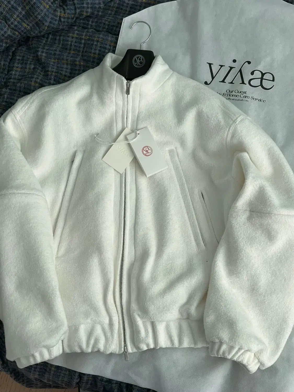 [L] yiyae Drizzler High Neck Jacket