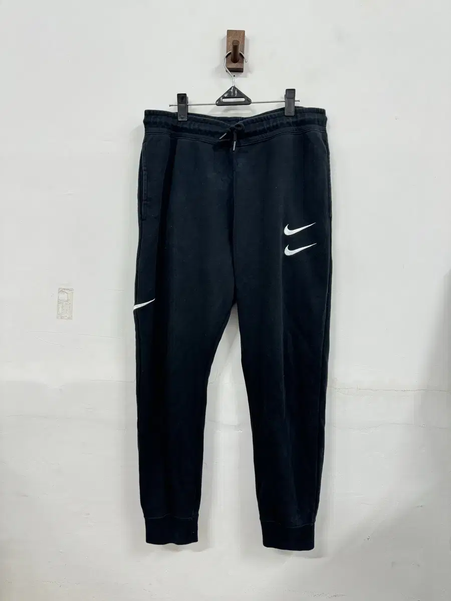 (31-32)Nike Doubleswoosh Jogger Pants