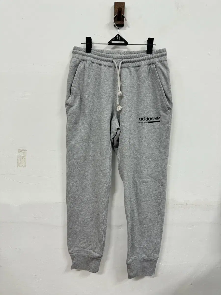 (33)Adidas Sweat Jogger Training Pants