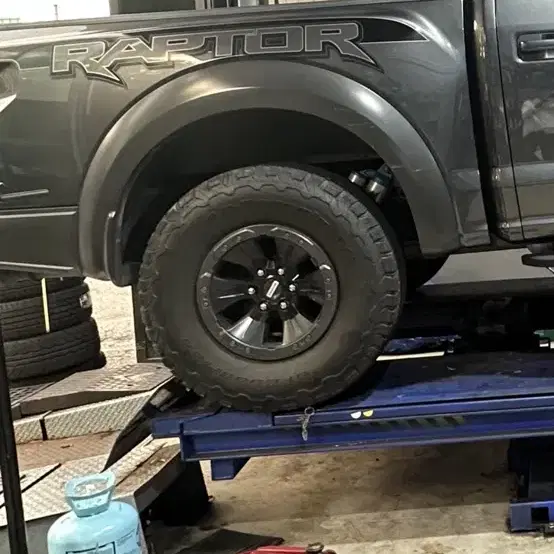 F150랩터 순정휠 팝니다